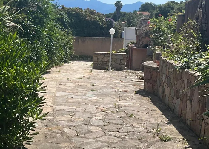 In'd'noi לינה וארוחת בוקר *